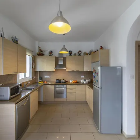 Villa Imagine And Your Family Renting Luxury Minutes From The Beach, Protaras 1501