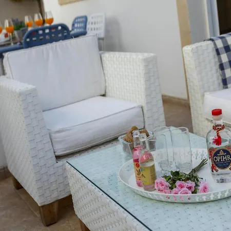 빌라 Imagine And Your Family Renting Luxury Minutes From The Beach, Protaras 1501