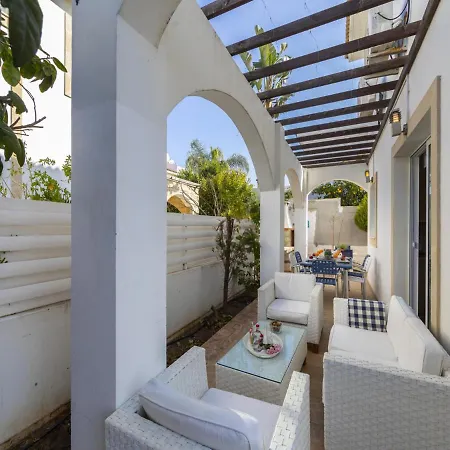 Imagine And Your Family Renting Luxury Minutes From The Beach, Protaras 1501
