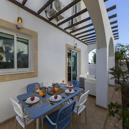 Imagine And Your Family Renting Luxury Minutes From The Beach, Protaras 1501 * Paralimni